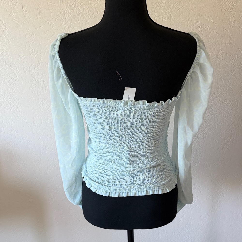 NWT ARITZIA WILFRED Elegant Light Blue Smocked Women's Top SAGA SIZE SMALL - Picture 2 of 3